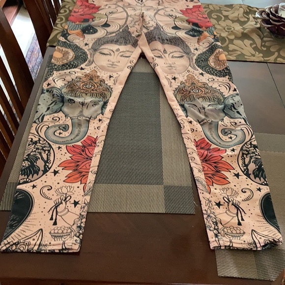 Very flattering, no camel toe. - Picture 1 of 1